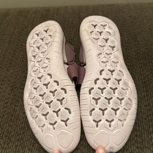 Nike runners - Picture 3 of 4